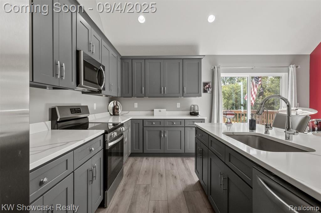9760 Copper Ridge Drive, Fowlerville, MI 48836 — Photo 14