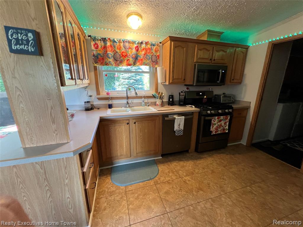 2293 DENNIS Street, Croswell, MI 48422 — Photo 33