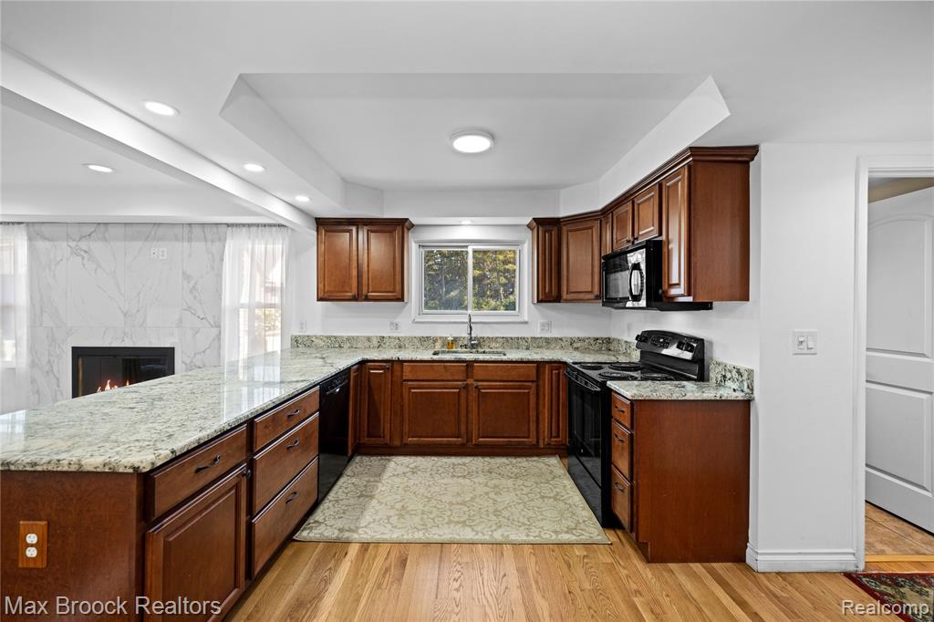 41544 Dequindre Road, Sterling Heights, MI 48314 — Photo 12
