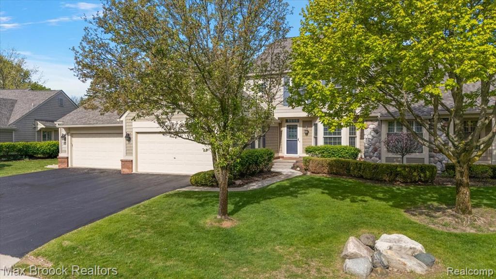 911 Tartan Trail, Bloomfield Hills, MI 48304 — Photo 2