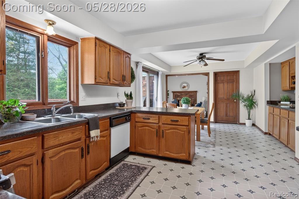 3411 Foxhollow Court, Washington, MI — Photo 16