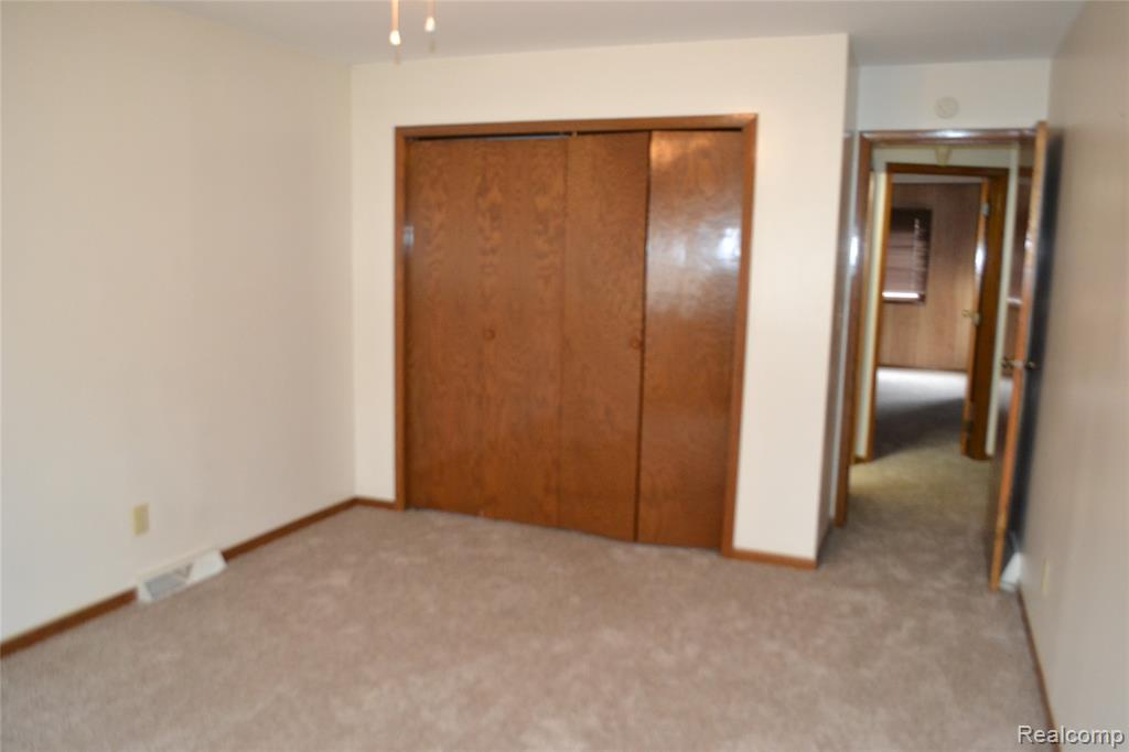 1119 River Valley Dr Drive, Flint, MI 48532 — Photo 18