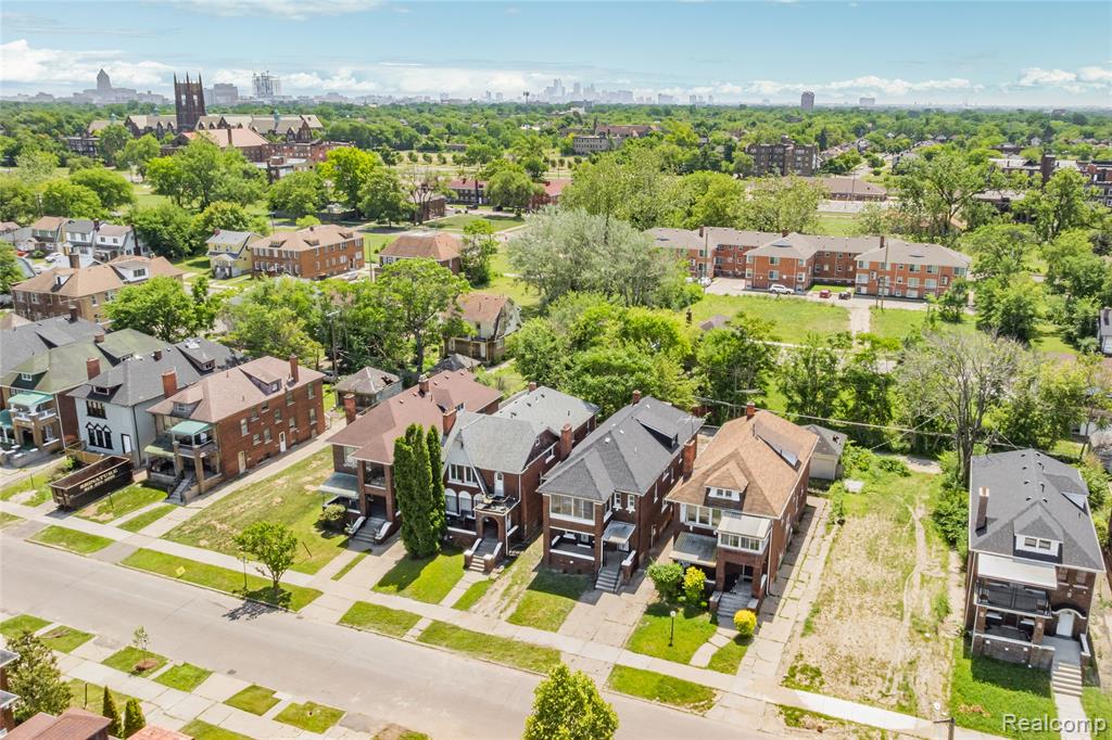 3251 Calvert Street, Detroit, MI 48206 — Photo 71