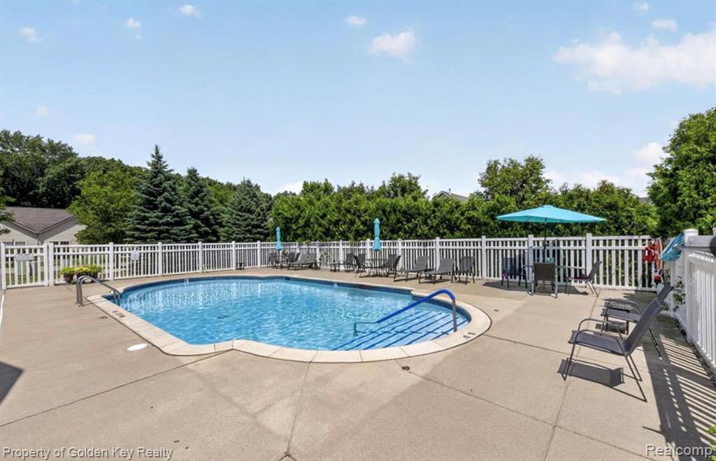 1160 Abbey Court, Westland, MI — Photo 27