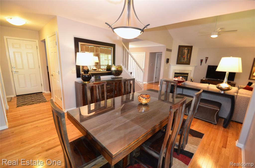 2092 Westview Court, Orion, MI — Photo 11
