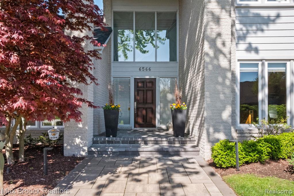 6566 Bristol Drive, West Bloomfield, MI — Photo 5