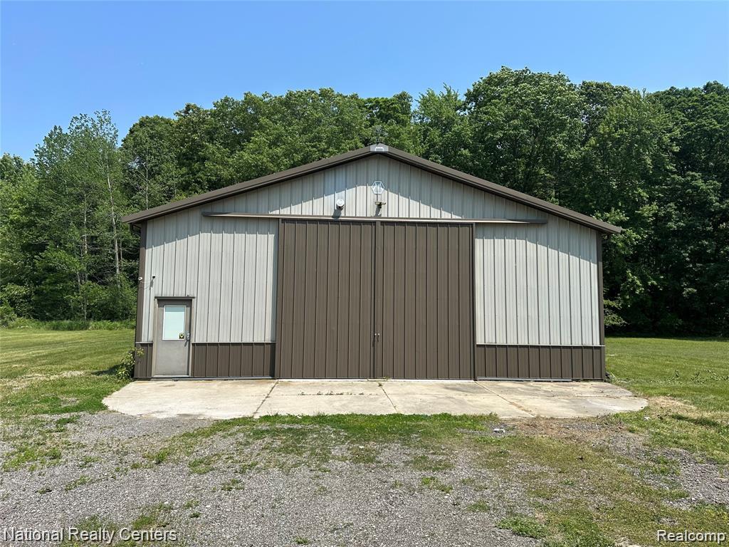 8049 Mckinley Road, Clay, MI 48001 — Photo 3