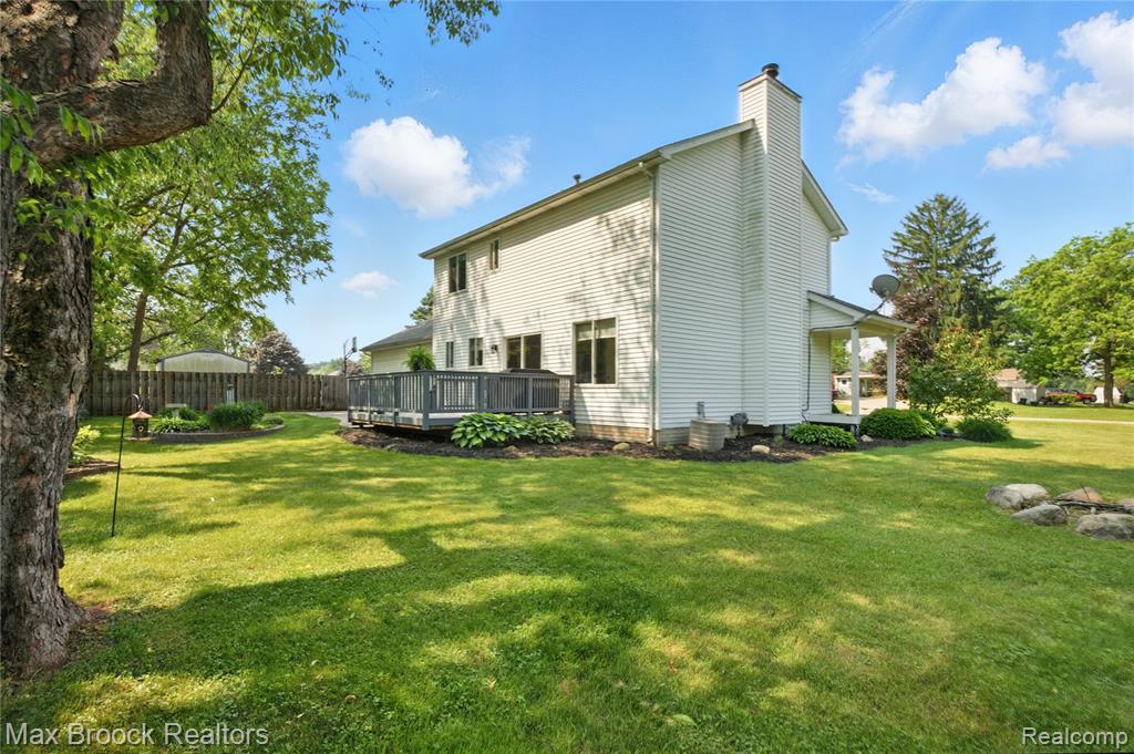 7950 Sandmar Lane, Davisburg, MI 48350 — Photo 33