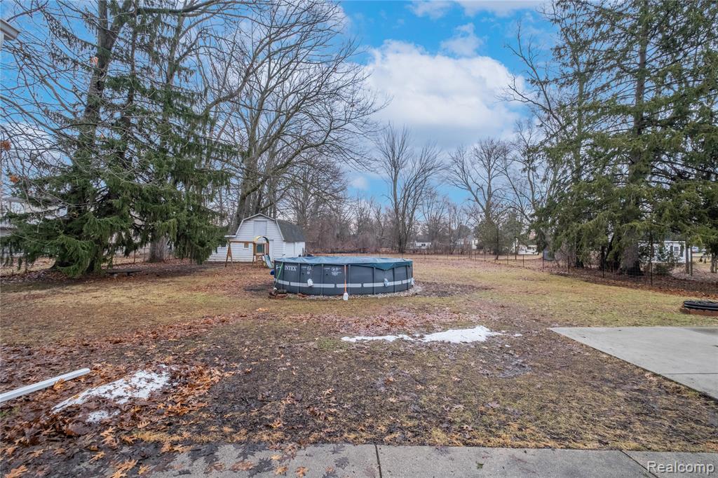 5526 Corunna Road, Flint, MI 48532 — Photo 8