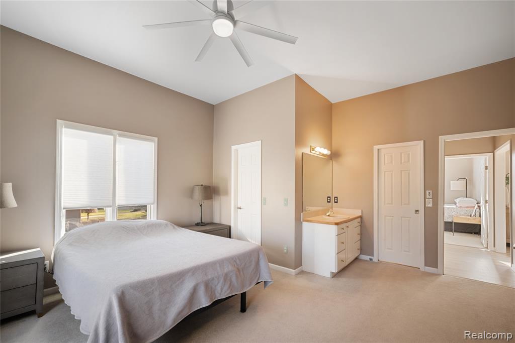 9833 Rolling Greens Drive, Pinckney, MI 48169 — Photo 18
