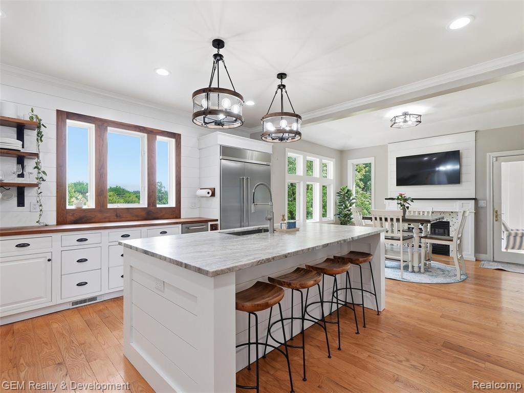 45625 W 9 Mile Road, Novi, MI — Photo 22