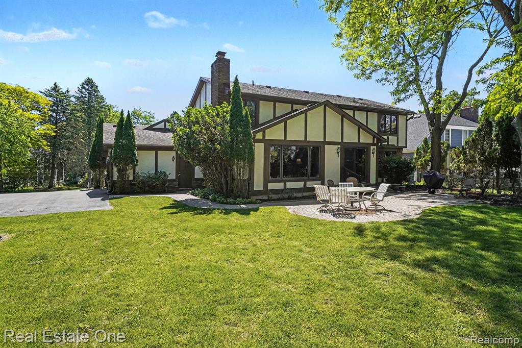 8019 Deerwood Road, Clarkston, MI 48348 — Photo 28