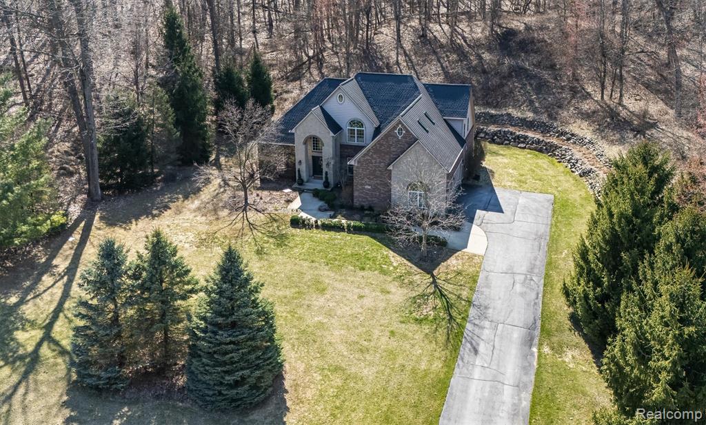 8473 Deerwood Road, Clarkston, MI 48348 — Photo 3