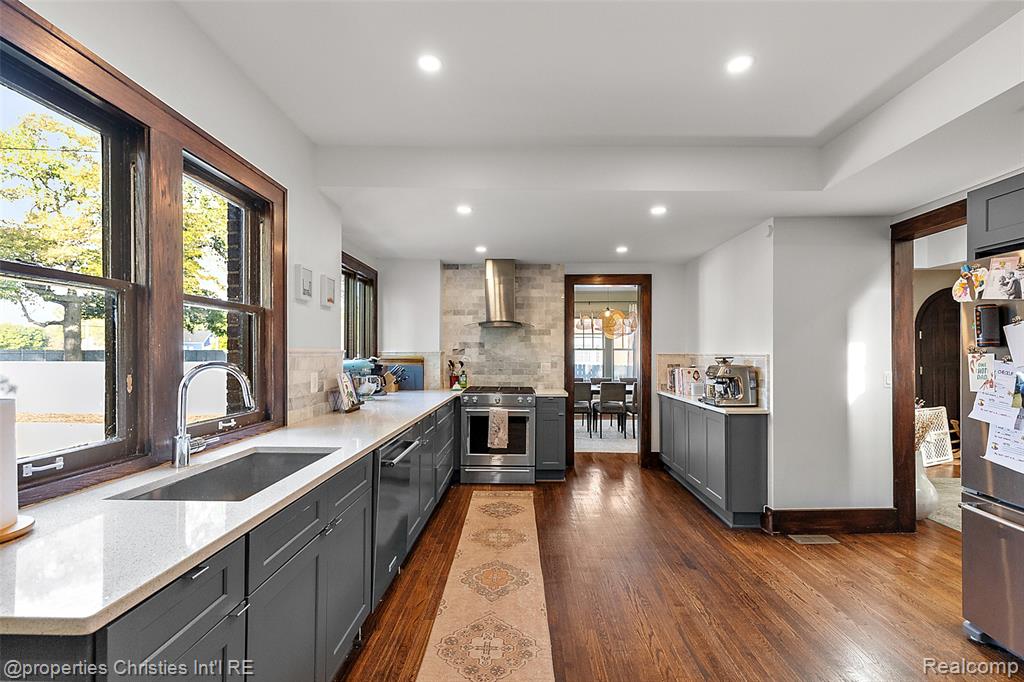 2915 Seminole Street, Detroit, MI 48214 — Photo 22