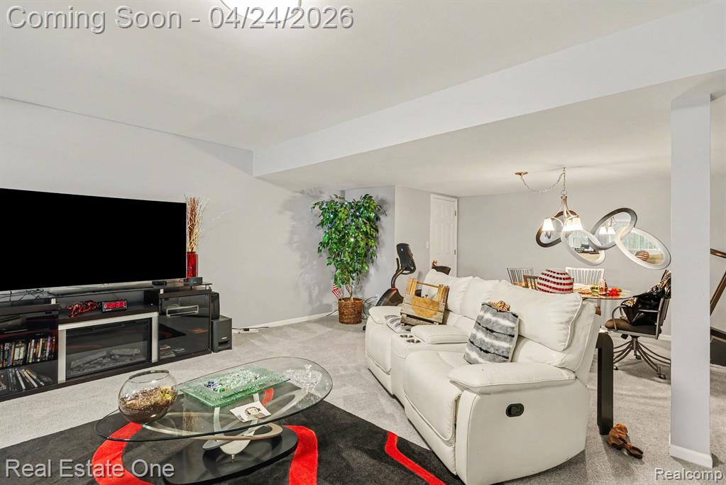 846 Ridgeside Drive, Milford, MI 48381 — Photo 22
