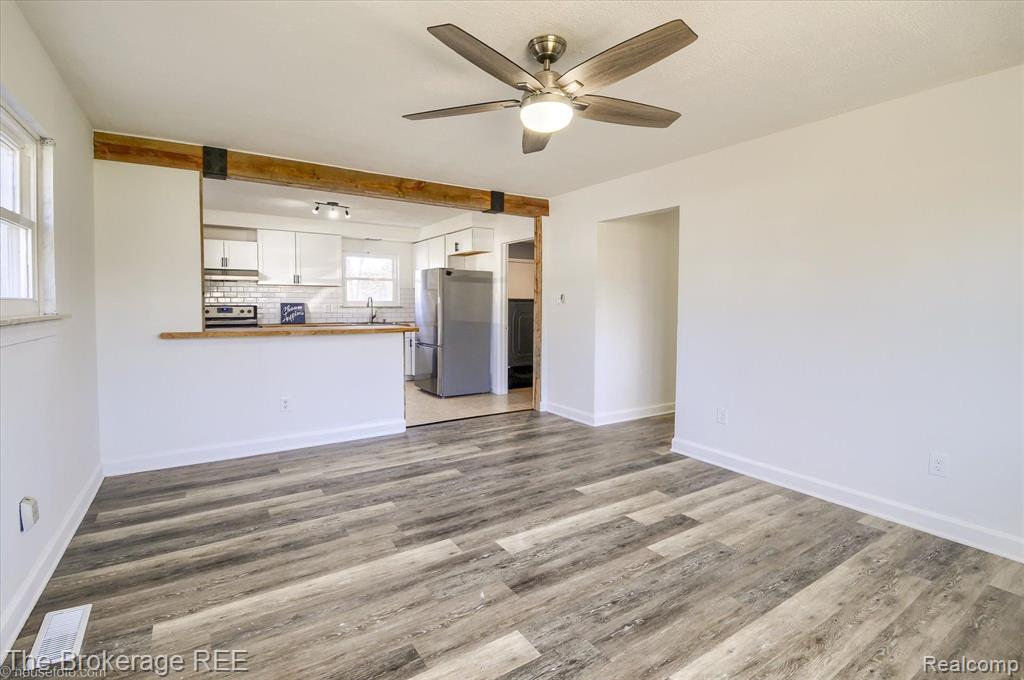 4912 SUNDALE Drive, Clarkston, MI — Photo 11