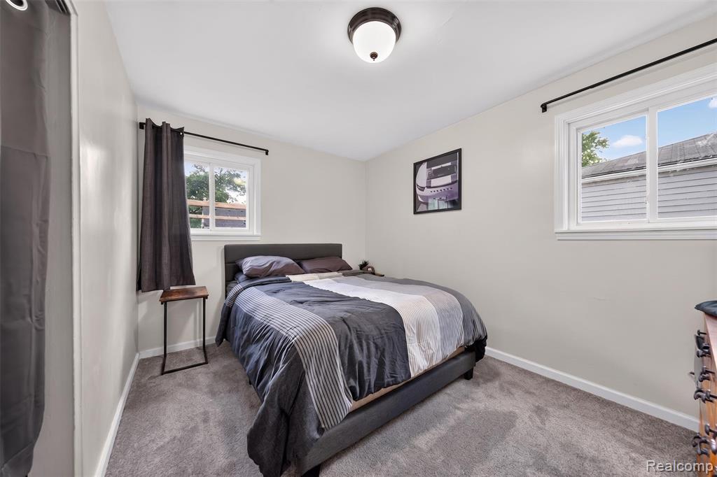 985 E Jarvis Avenue, Hazel Park, MI 48030 — Photo 14