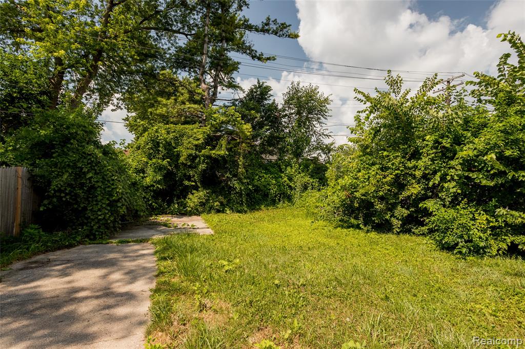 4267 Cadieux Road, Detroit, MI 48224 — Photo 22