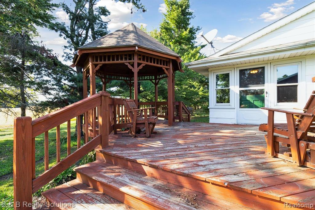 5225 LAKE PLEASANT Road, North Branch, MI 48461 — Photo 37