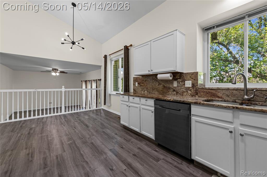 3072 TALON Circle, Orion, MI — Photo 12