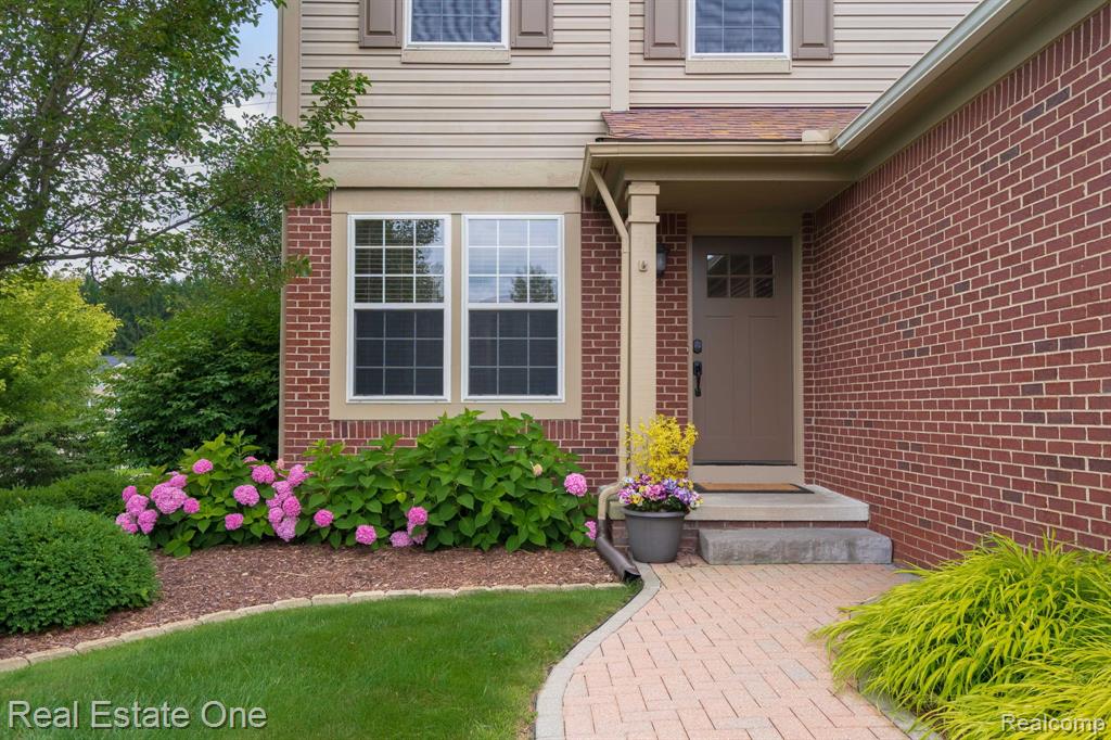 851 Deer Run Lake Road, Holly, MI 48442 — Photo 4