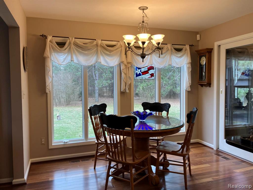 7211 Hewitt Road, MI 48032 — Photo 5