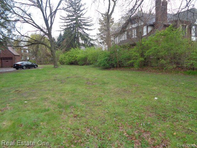 3215 SHERBOURNE Road, Detroit, MI 48221 — Photo 9