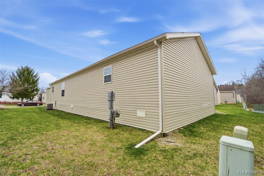 16208 Derby Circle, Holly, MI 48442 — Photo 29