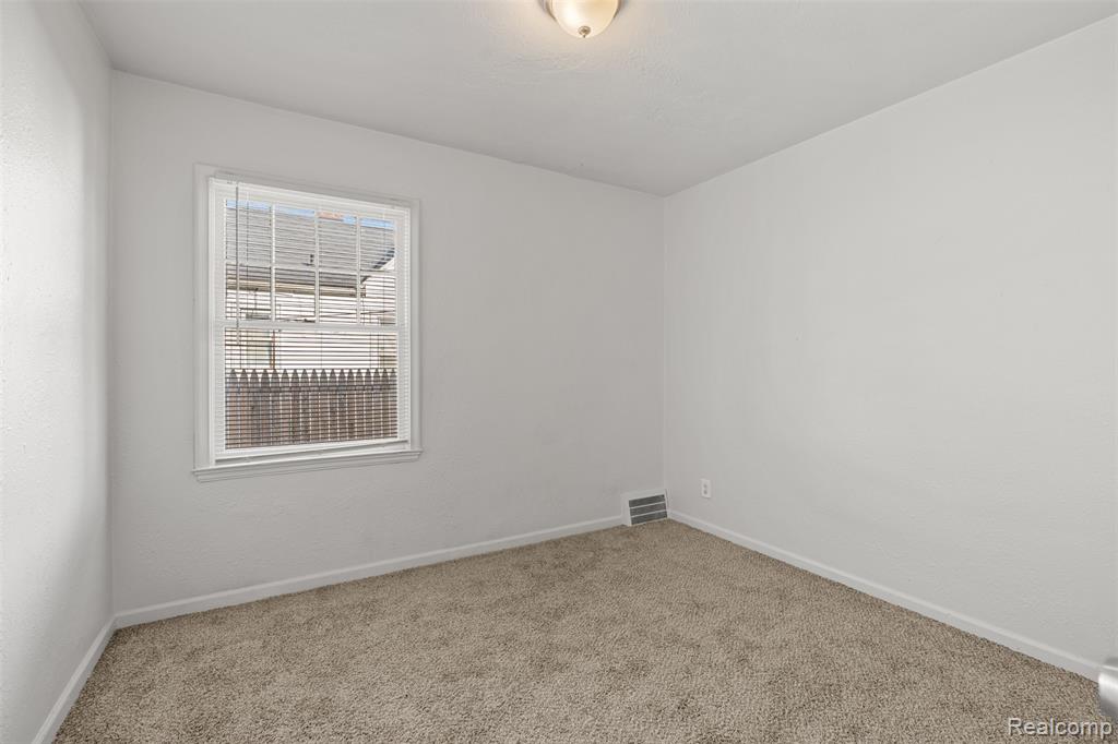8203 Brace Street, Detroit, MI 48228 — Photo 12