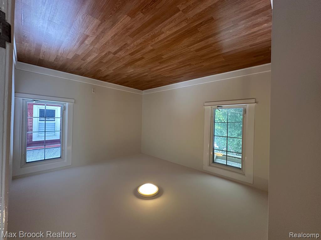 531 Gardenia Avenue, Royal Oak, MI 48067 — Photo 18