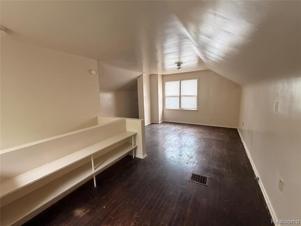 9529 Auburn Street, Detroit, MI 48228 — Photo 14