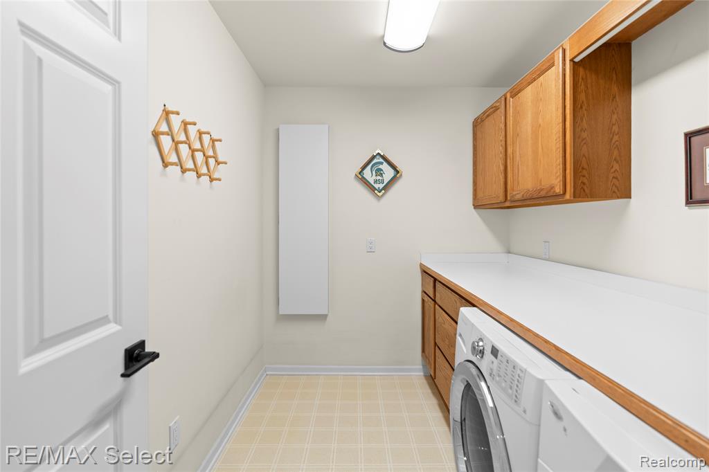 8211 Burleigh Road, Grand Blanc, MI 48439 — Photo 40