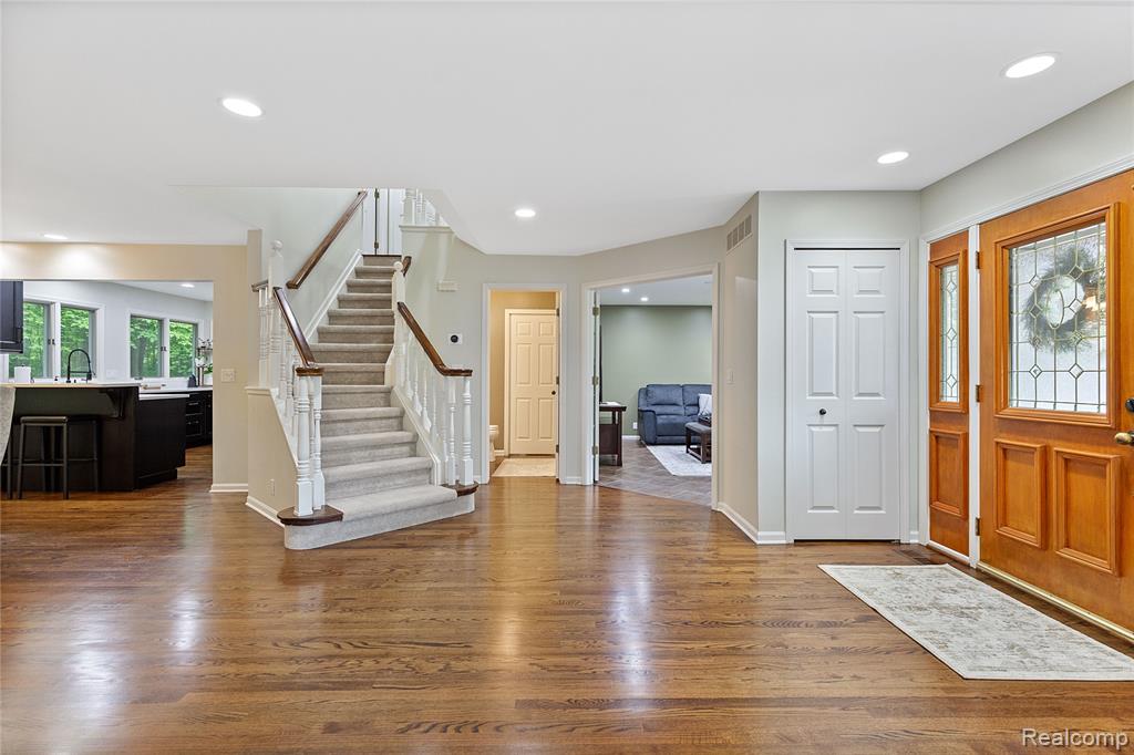 8268 Pine Lake Drive, Davisburg, MI 48350 — Photo 13