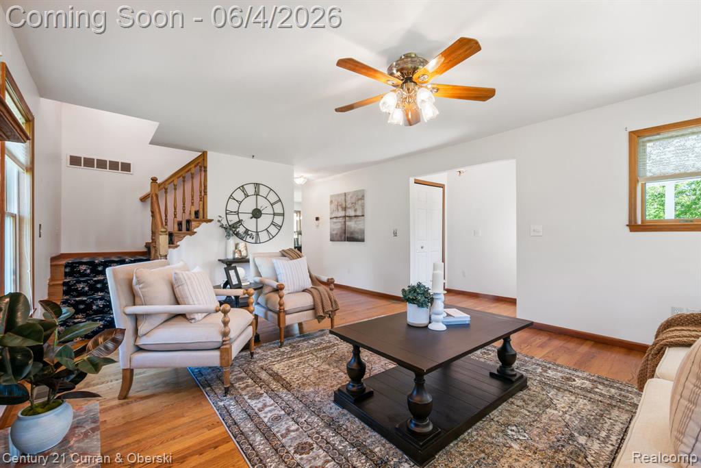 53375 Martha Lane, Northville, MI 48167 — Photo 28