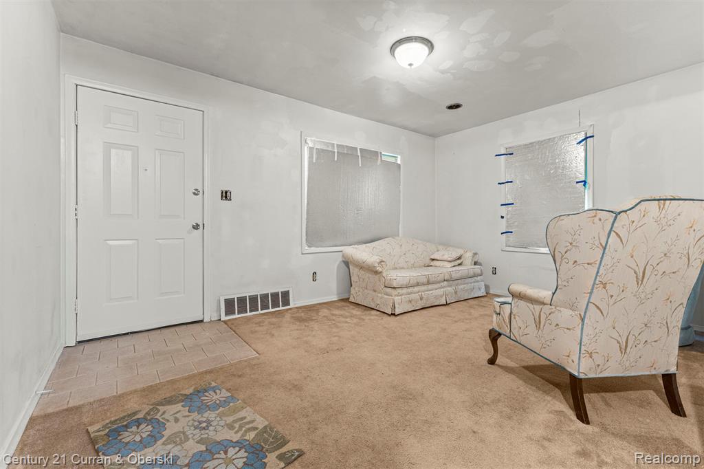 8201 Heyden Street, Detroit, MI 48228 — Photo 7