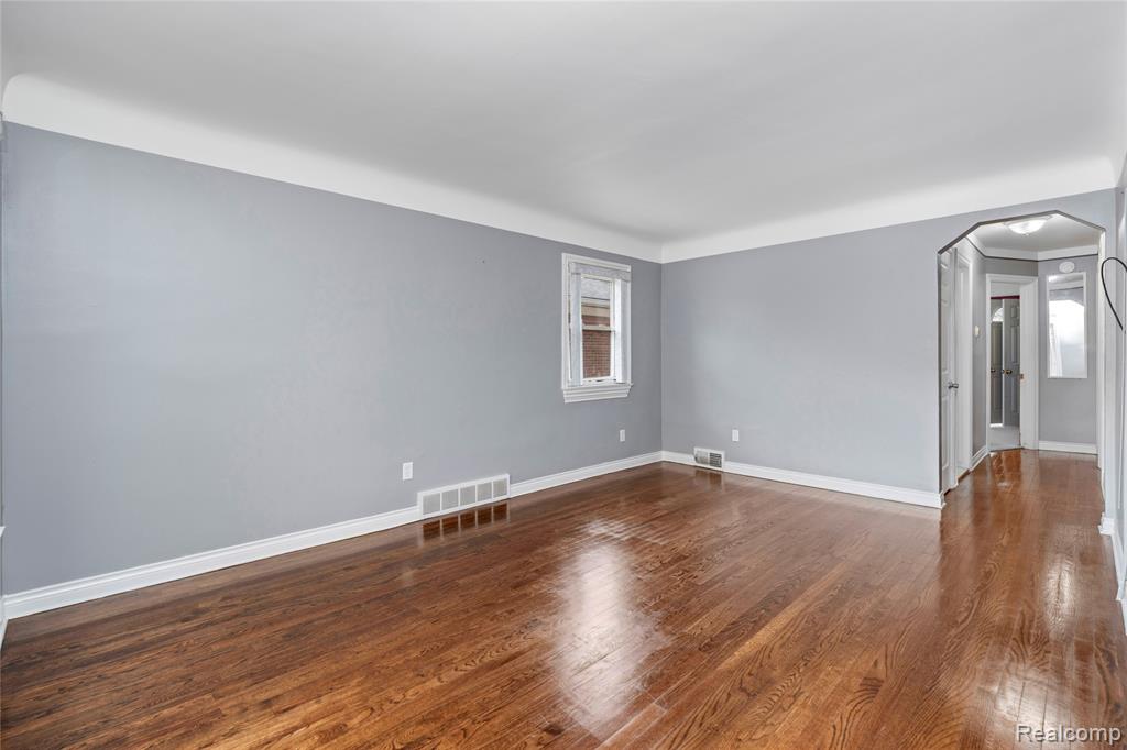 8928 Becker Avenue, Allen Park, MI 48101 — Photo 5