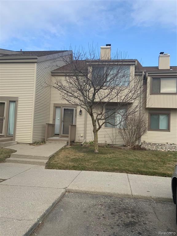 6320 Laurentian. Court, Flint, MI 48532 — front exterior