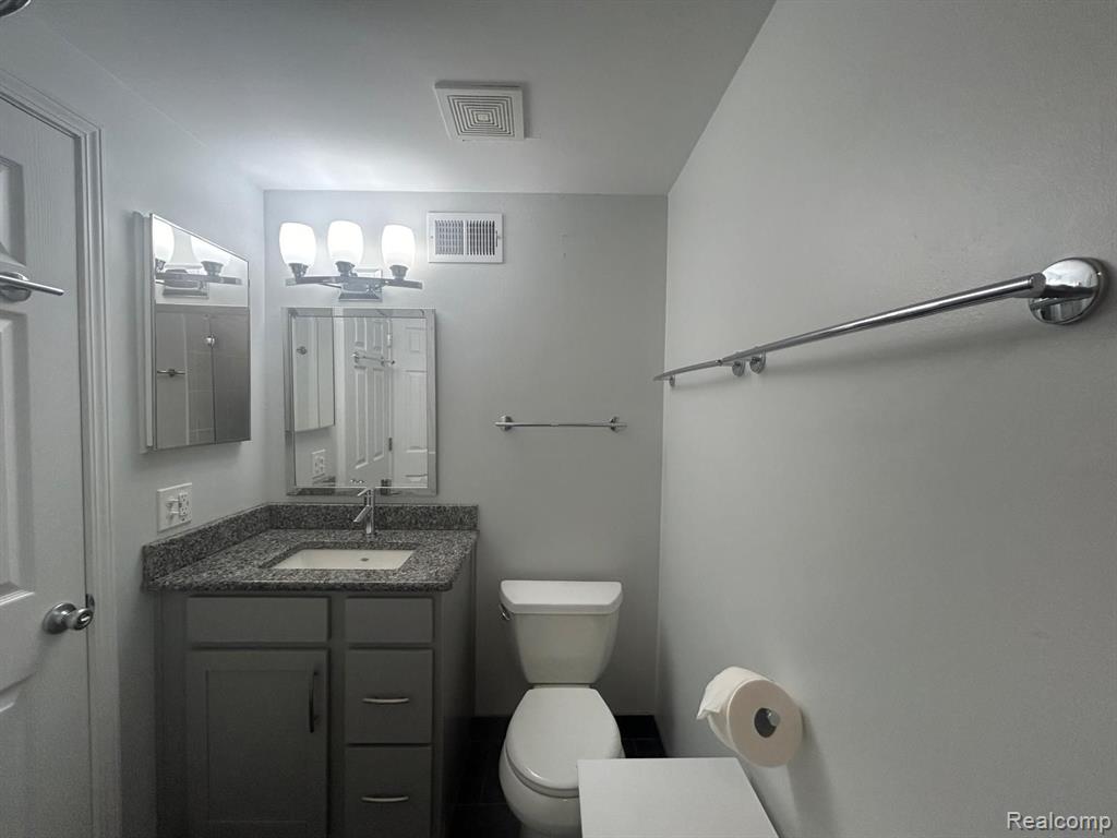 1534 BRENTWOOD Drive, Troy, MI 48098 — Photo 15