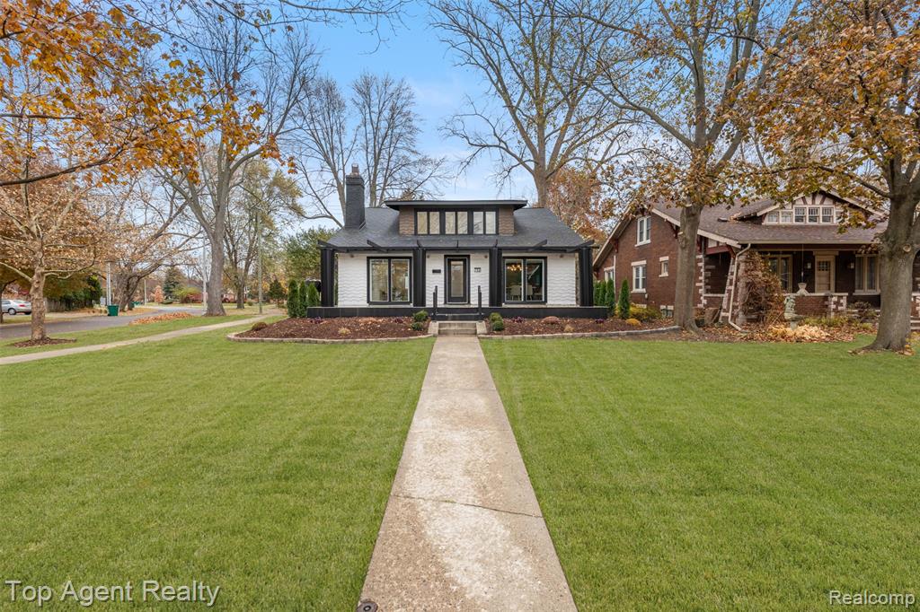 784 Barrington Road, Grosse Pointe Park, MI 48230 — Photo 3