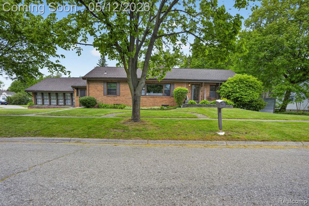 1209 Beatrice Street, Flushing, MI 48433 — Photo 4