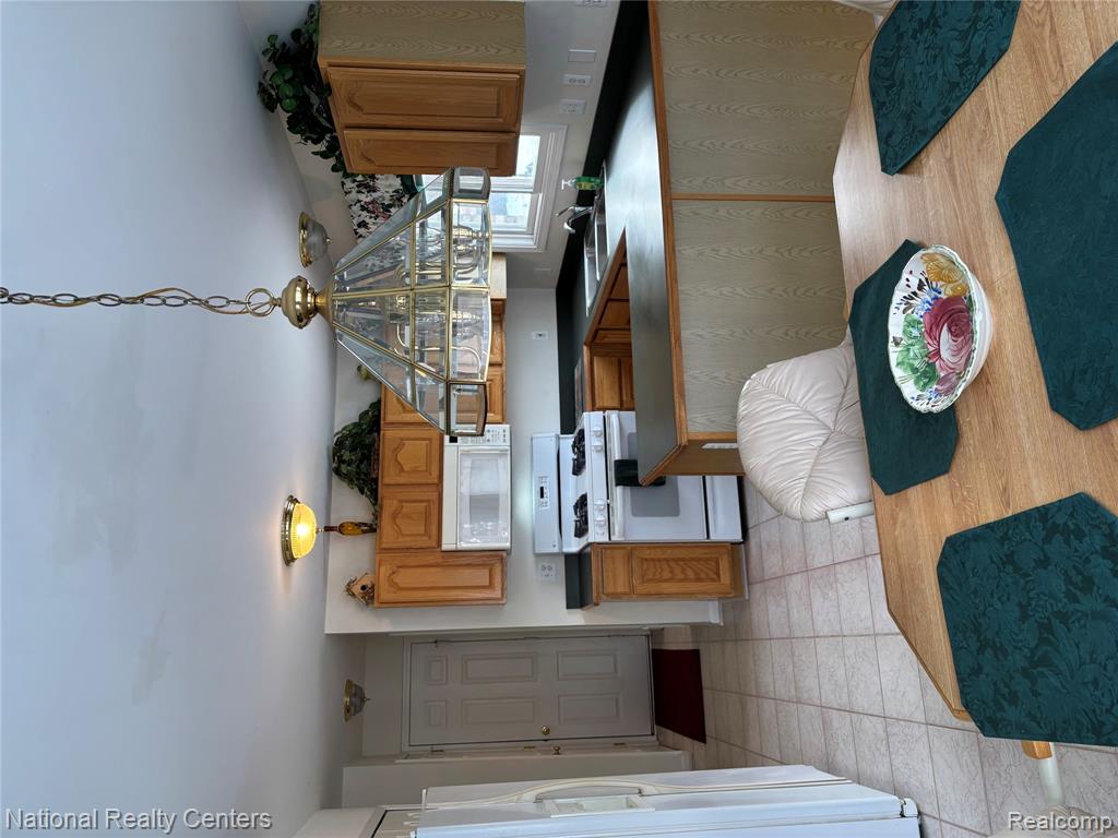 51 Mill Creek Avenue, Lapeer, MI 48446 — Photo 15