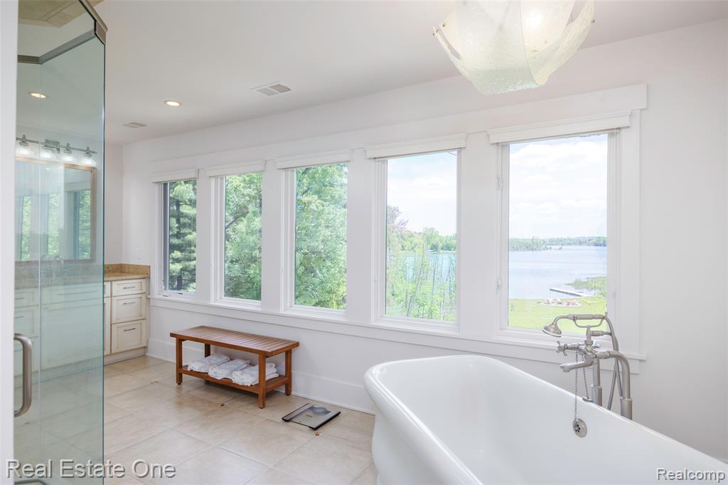 7689 Deerhill Drive, Independence, MI — Photo 26