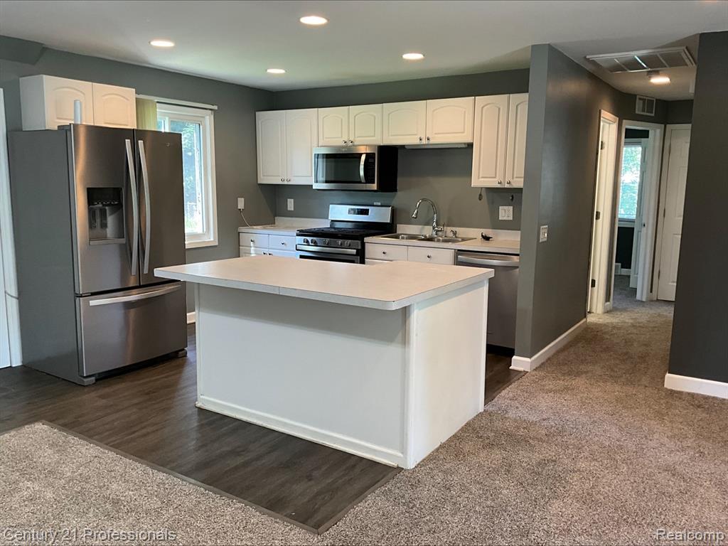 4155 Meigs Avenue, Waterford, MI 48329 — Photo 3