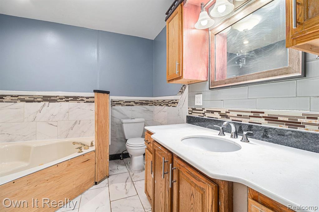 9029 MCGRAW Street, Detroit, MI 48210 — Photo 18