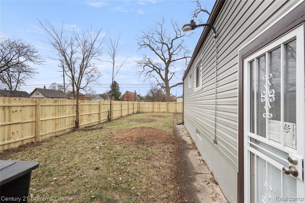 9901 Yellowstone Street, Detroit, MI 48204 — Photo 23
