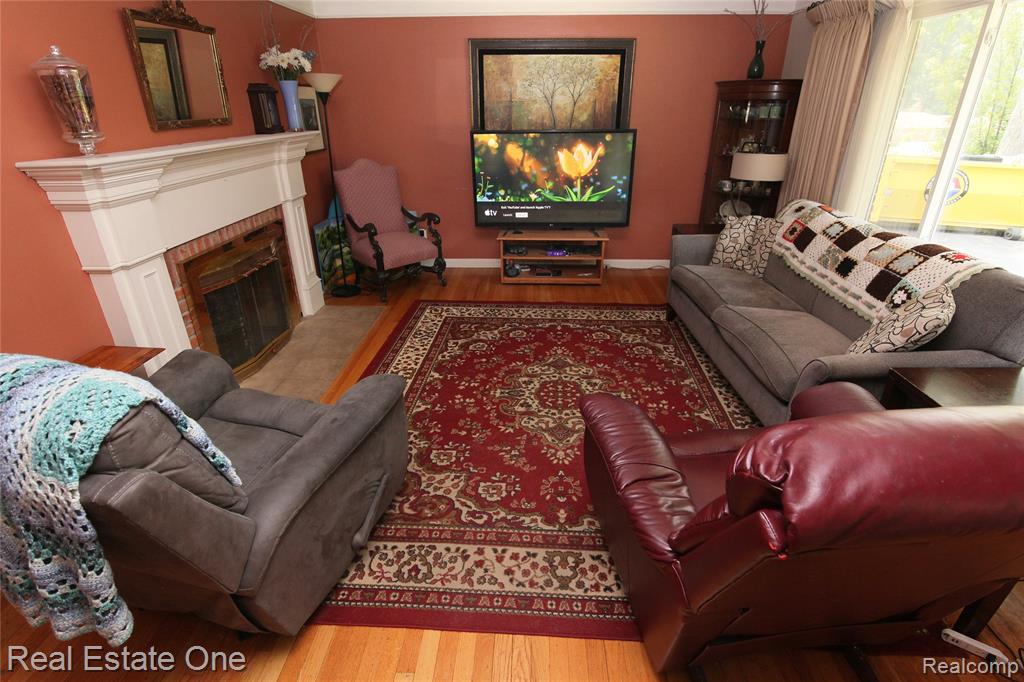 483 Rochdale Drive S, Rochester Hills, MI 48309 — Photo 11