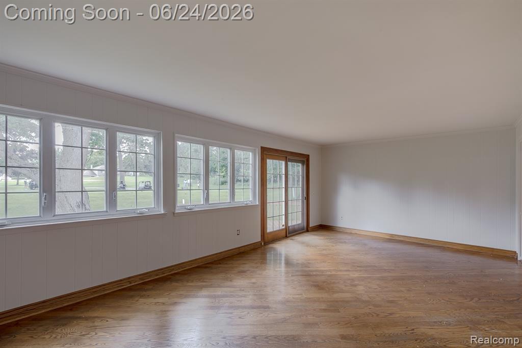 710 Basswood Drive, Rochester Hills, MI 48309 — Photo 18