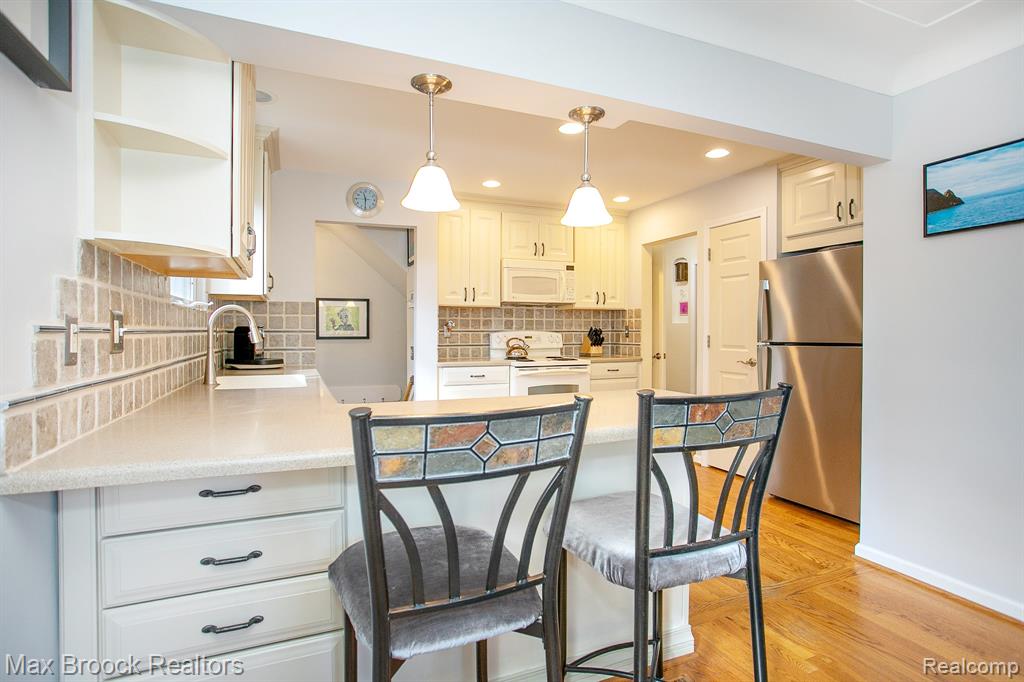 26725 Humber Street, Huntington Woods, MI — Photo 13
