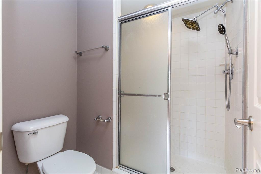 878 Dakota, Rochester Hills, MI 48307 — Photo 27