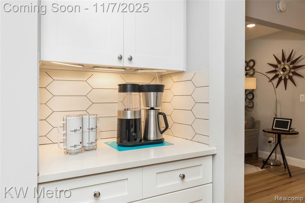 5338 Berwyck Drive, Troy, MI 48085 — Photo 17